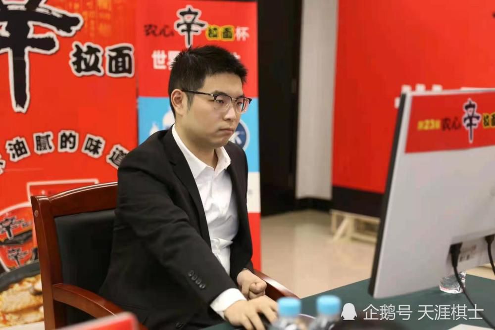 在尤文1-0击败那不勒斯的比赛中，弗拉霍维奇在比赛的尾声阶段被替换下场。